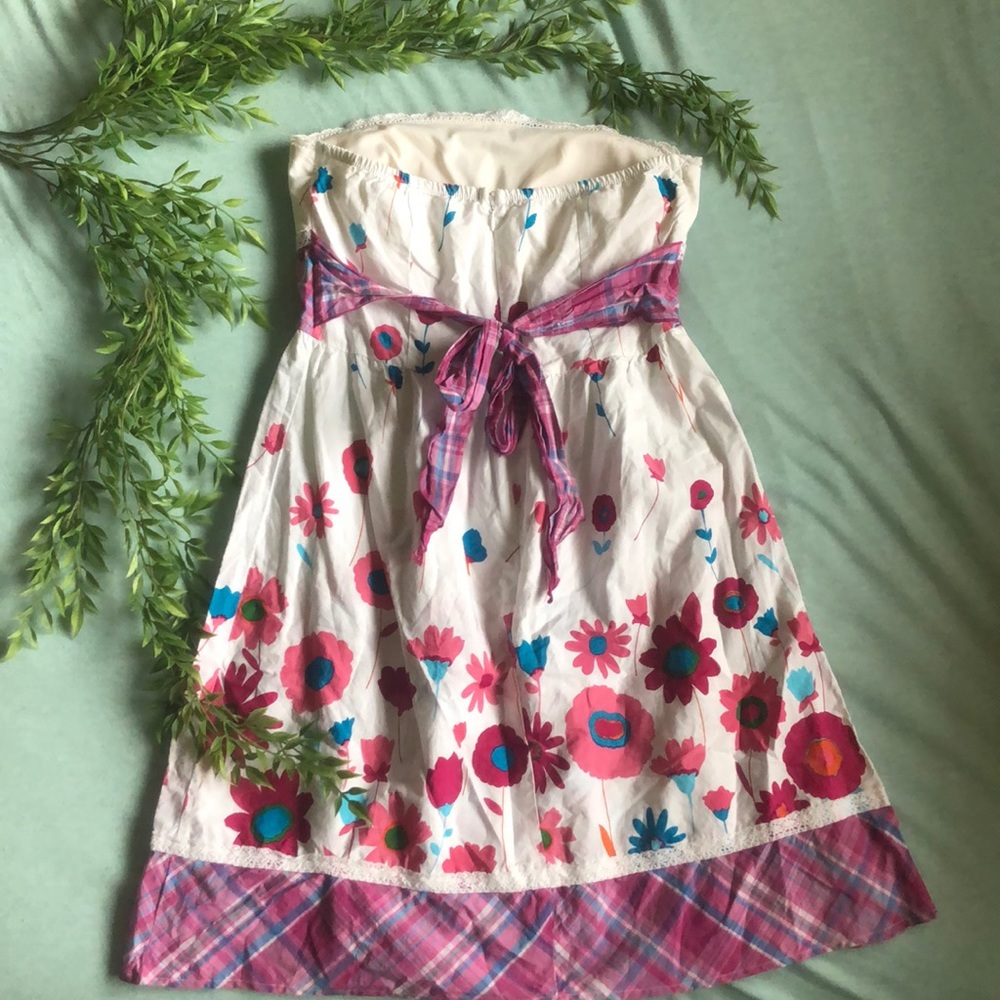 Perfect Spring/Summer Dress!! - Picture 2 of 4